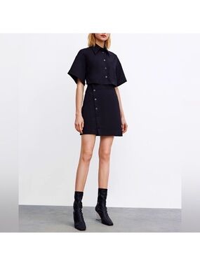 URBAN REVIVO Cropped Button-Front Black Skirt Set